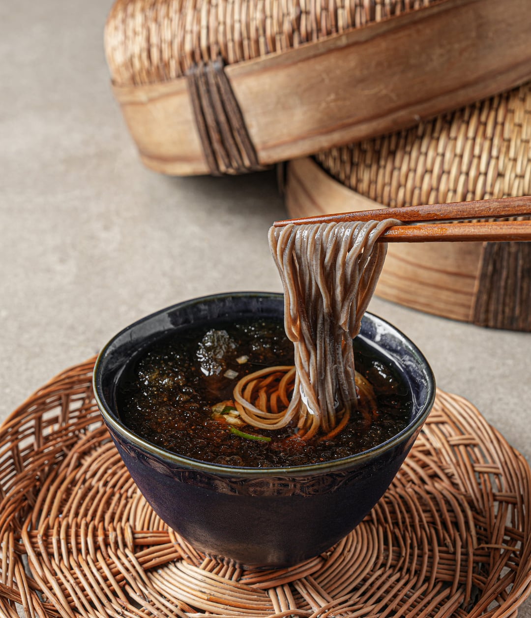 NAOSOBA cold soba noodles with dipping broth